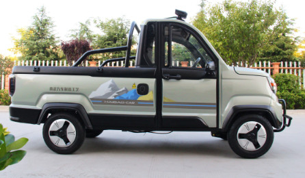 Wei Ka 600 Electric Pickups Four Wheeled Electric Vehicles Can Carry One Ton