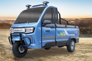 Wei Ka 300 Three Wheeled Electric Pickup Trucks Can Carry One Ton